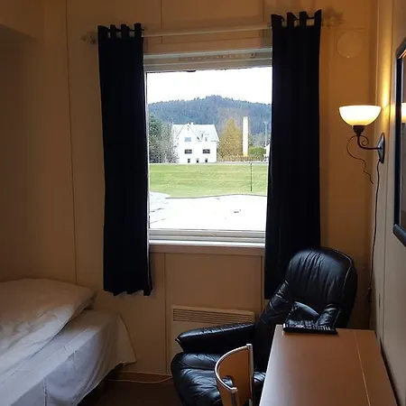 Skeisvang Гостевой дом Хёугесунн